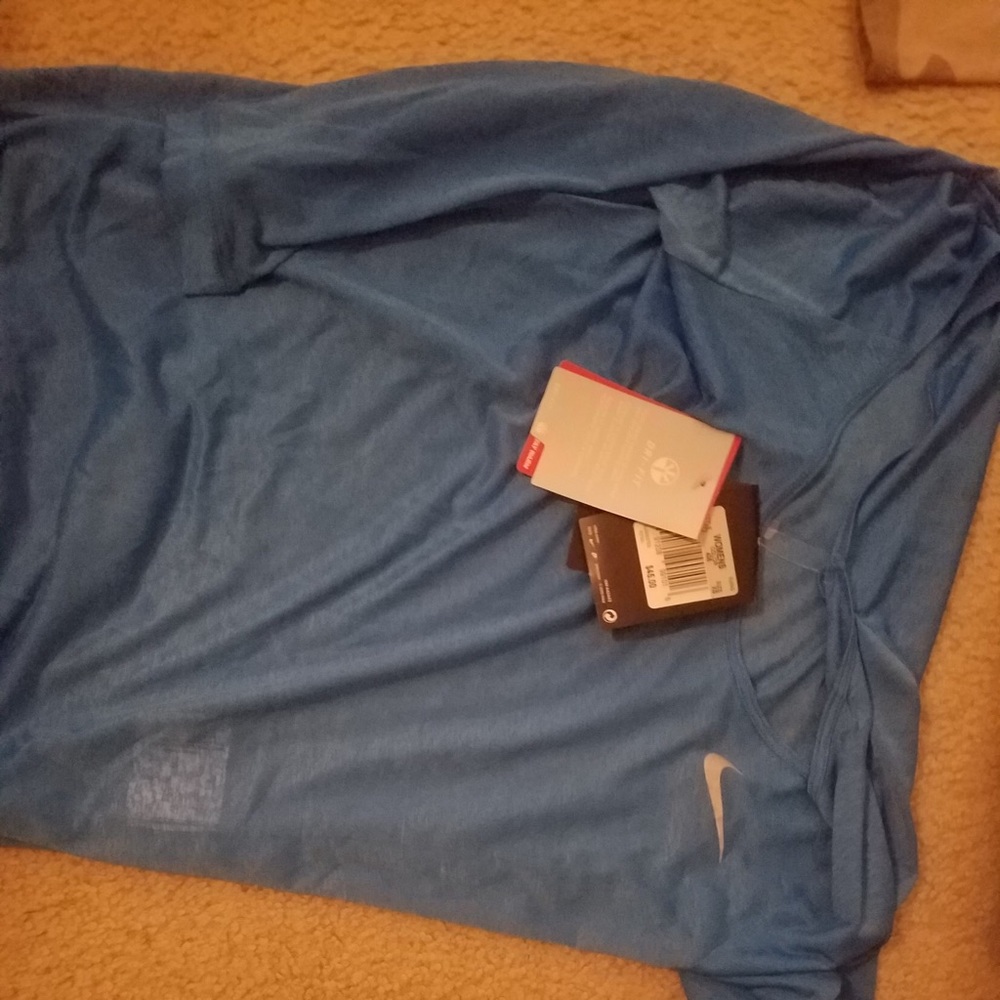 nike light long sleeve